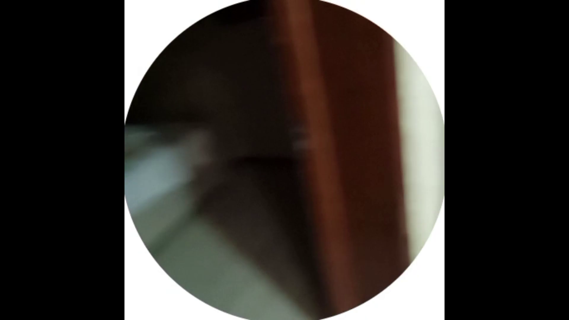 Друг снимает на камеру телеграм как они трахают одну узбечку на двоих